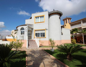 CASA CON PISCINA